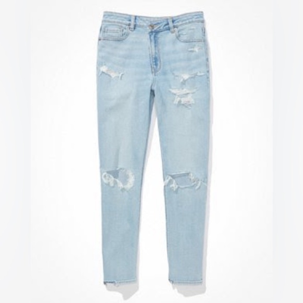 American Eagle High Rise Mom Jeans NWT